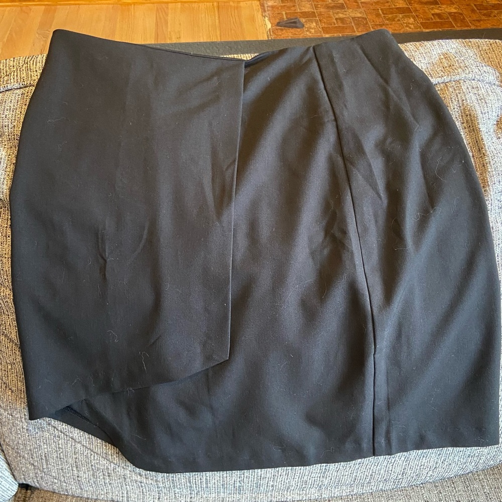 BCBGMAXAZRIA Black Women's Skirt